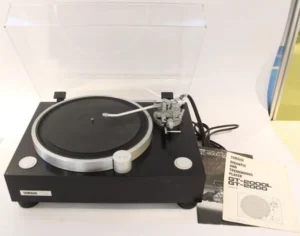 YAMAHA レコードプレイヤー GT-2000