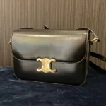 セリーヌ ショルダーバッグトリオンフ カーフスキン