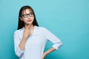 メガネをかけた女性