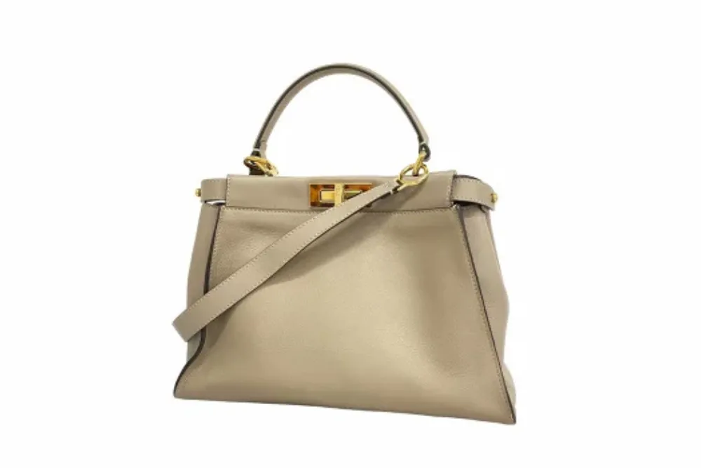 FENDI_ピーカブー_レザーグレージュ