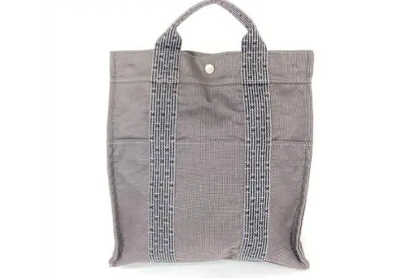 並行輸入・個人売買での購入は注意