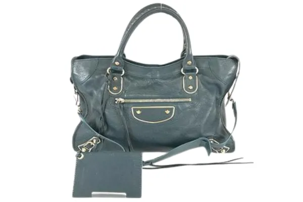 バレンシアガ シティとは？