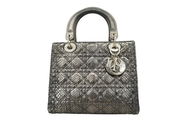 ブランドバッグのセルフクリーニングに関するよくある質問