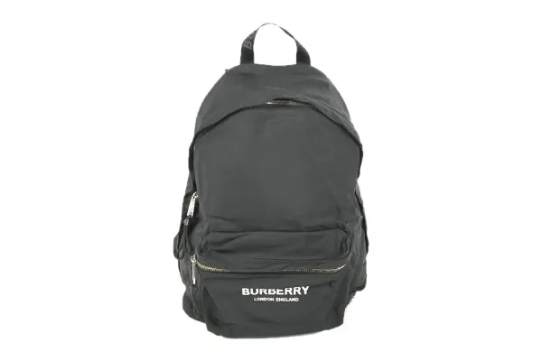 バーバリーを長く愛用するためのお手入れ方法