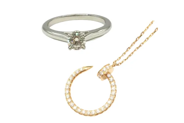 婚約ネックレスと婚約指輪、どちらを選ぶべき？判断基準を徹底比較