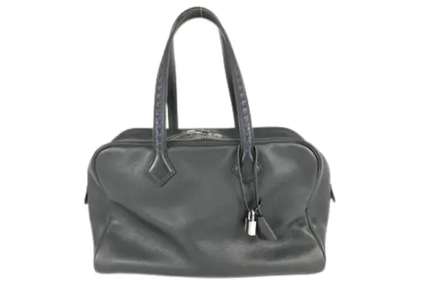 エルメス ヴィクトリアとバーキン・ケリーの違い