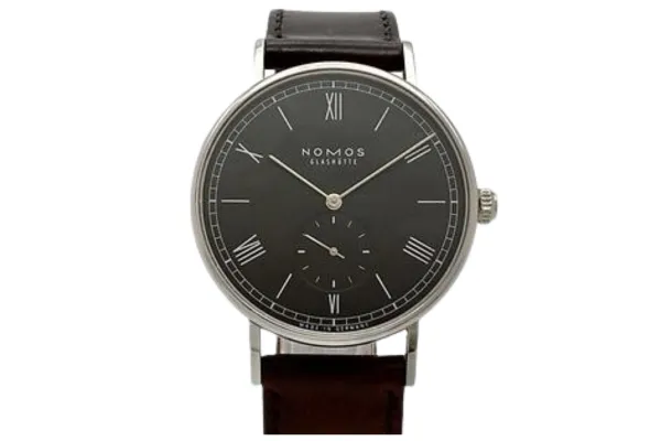 世代・シーン別ノモスの時計の活用方法