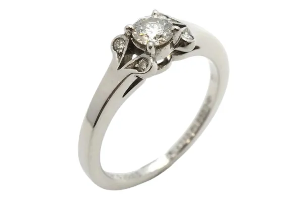 「結婚指輪いらない」と言われたときの心の整理と対話のコツ