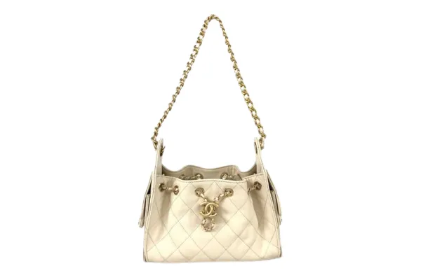 昔はどのくらい安かった？シャネルの価格推移