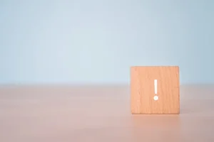!マーク 木製ブロック