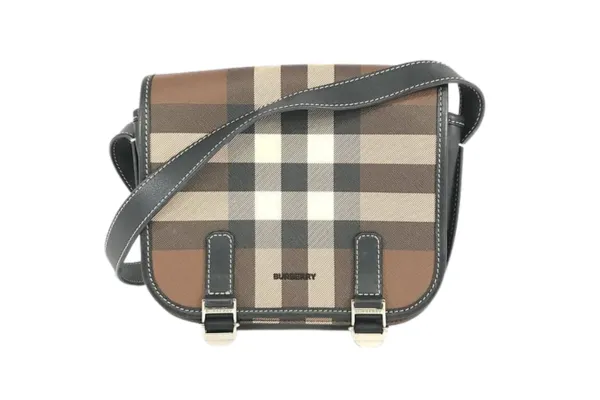 カジュアルに合わせるコツ