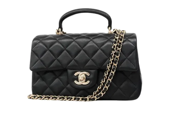 シャネルの近年の価格改定と今後の見通し