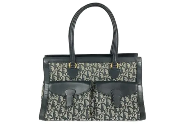 ディオールを愛用する年齢層とは？