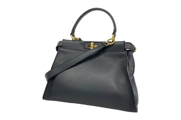 フェンディのピーカブーの人気色