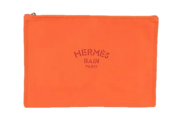 エルメスのフラットポーチの価格相場