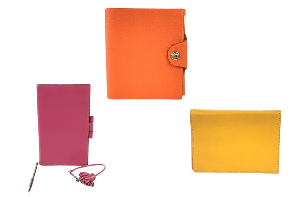 エルメスの手帳カバーの魅力を徹底解説！種類や価格相場などもご紹介