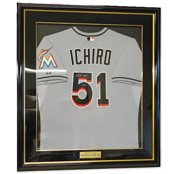 お*ん様 [究極レア]直筆イチローサイン入りマイアミ・マーリンズ