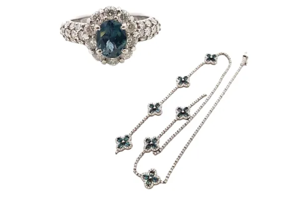 アレキサンドライト：二面性