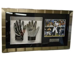 イチロー　サイン入りグローブ　ニューヨークヤンキース　直筆　額装