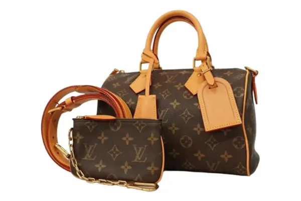 モノグラム・キャンバス