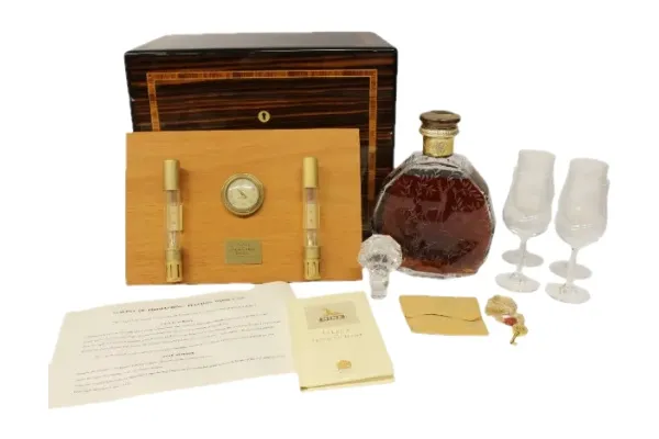 お酒買取の方法は3種類|店頭・出張・宅配の違いを比較