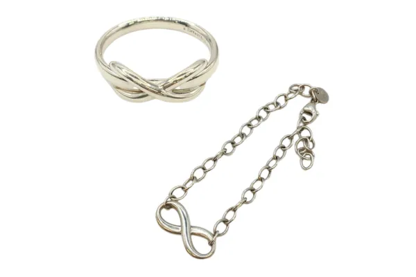 ティファニーのインフィニティはダサい？