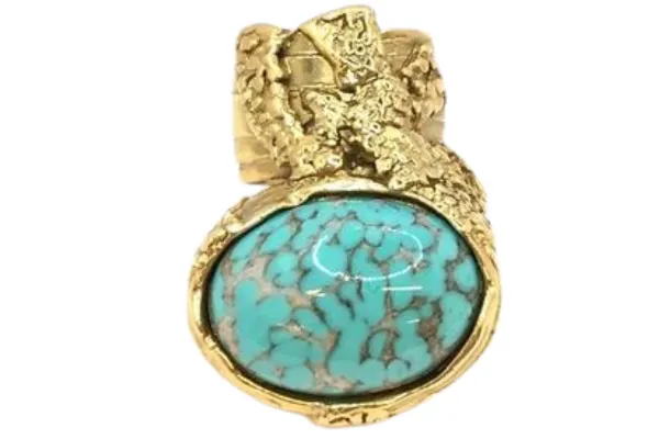 ターコイズ（トルコ石）とは？12月の誕生石として愛される美しい宝石