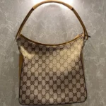 グッチ ショルダーバッグ GGキャンバス