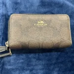 コーチ 財布 シグネチャー