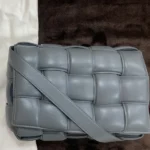 ボッテガヴェネタ パデットカセット ラムスキン