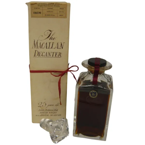 ザ・マッカラン 25年 クリスタルデキャンタ