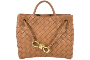 BottegaVeneta- Andiamo-Camel