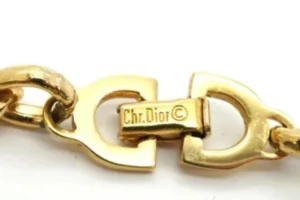 ディオールブレスレットロゴ