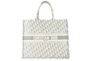 ディオールブックトート