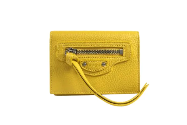 バレンシアガ財布の買取で減額されやすいポイント