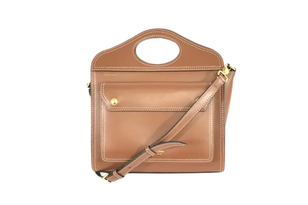 旧ロゴの騎馬の騎士（エクエストリアン・ナイト）の意味