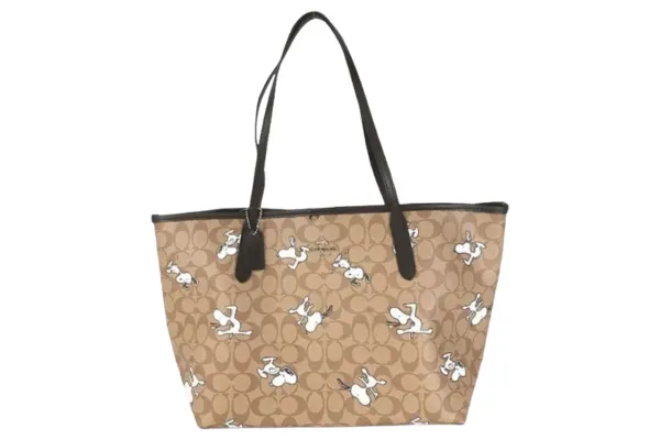 【年齢層別】コーチの女性向けおすすめアイテム