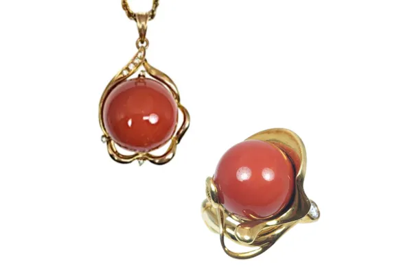 珊瑚の染色・処理の見分け方と天然品を選ぶコツ