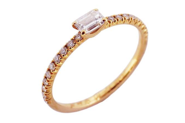 エメラルドカットダイヤモンドリングを高く売るコツ