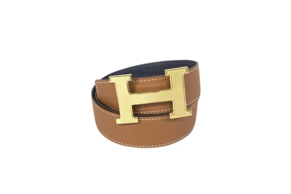 エルメスのベルトをおしゃれに見せるコツ