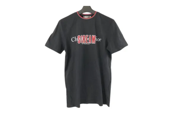 新品なのに半額以下？安すぎる価格に要注意