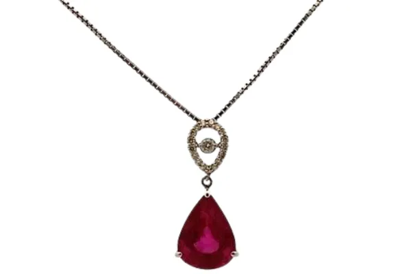 トルマリンの色と価値の関係|高く評価される色の条件