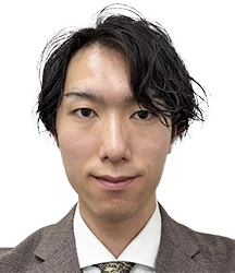 永井　沢弥　店長
