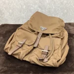 プラダ バックパック ナイロン