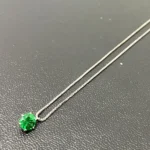 Pt900 エメラルドネックレス