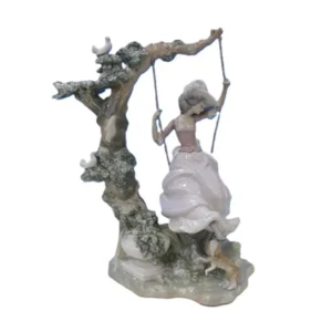 リヤドロ ブランコに乗る婦人 陶器