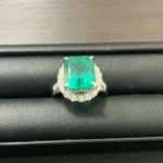 Pt950 エメラルド リング