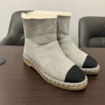 シャネル ムートンブーツ チェーン