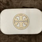 トリーバーチ ミラー ミニクロスボディバッグ