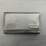 プラダ キーケース レザー